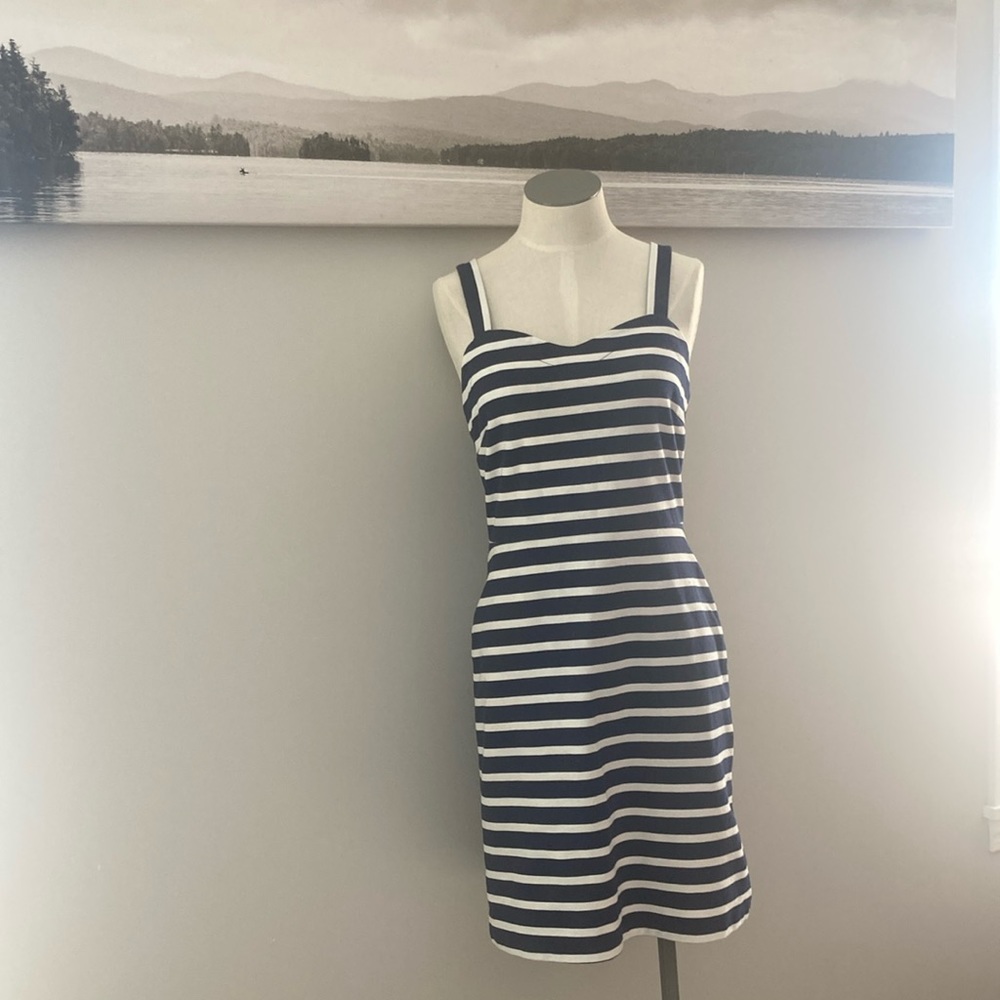 Old Navy navy and white striped dress